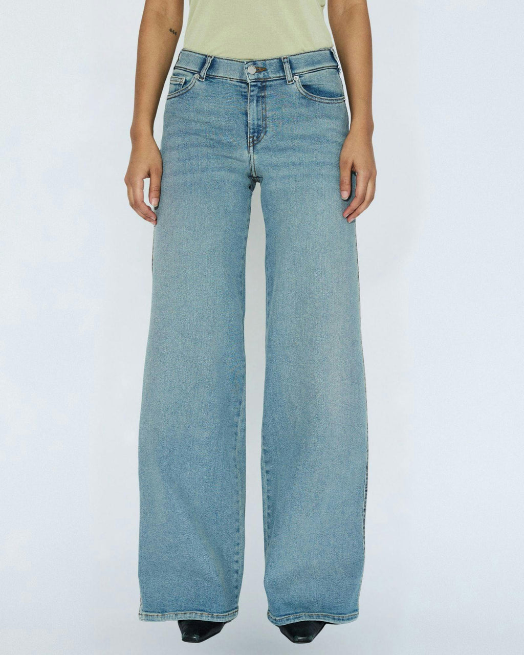 Zila Mid Wide Jeans - Cape Light Vintage