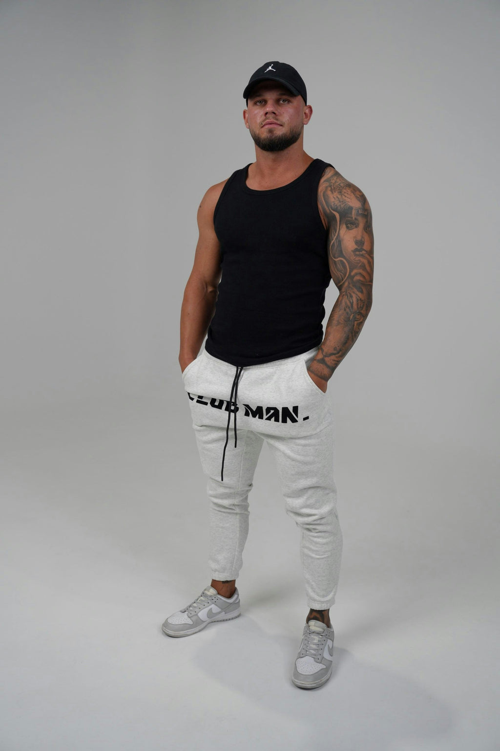 Clubman ‘Sandstone noir’ Trackies