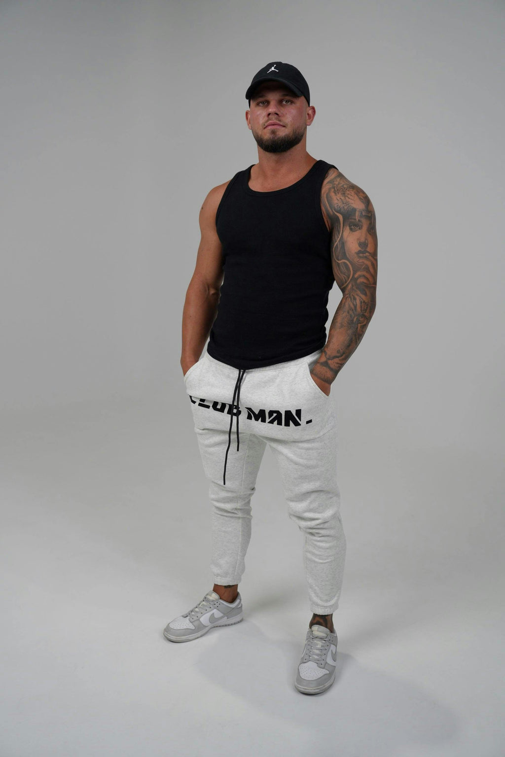 Clubman ‘Sandstone noir’ Trackies