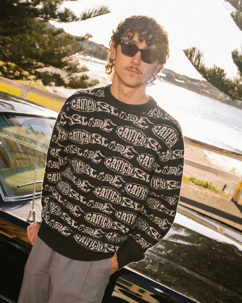 Madness Crew Knit - Black