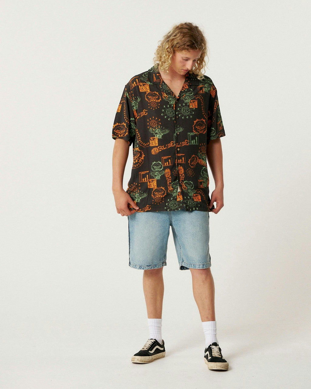 Madness Resort Shirt - Black