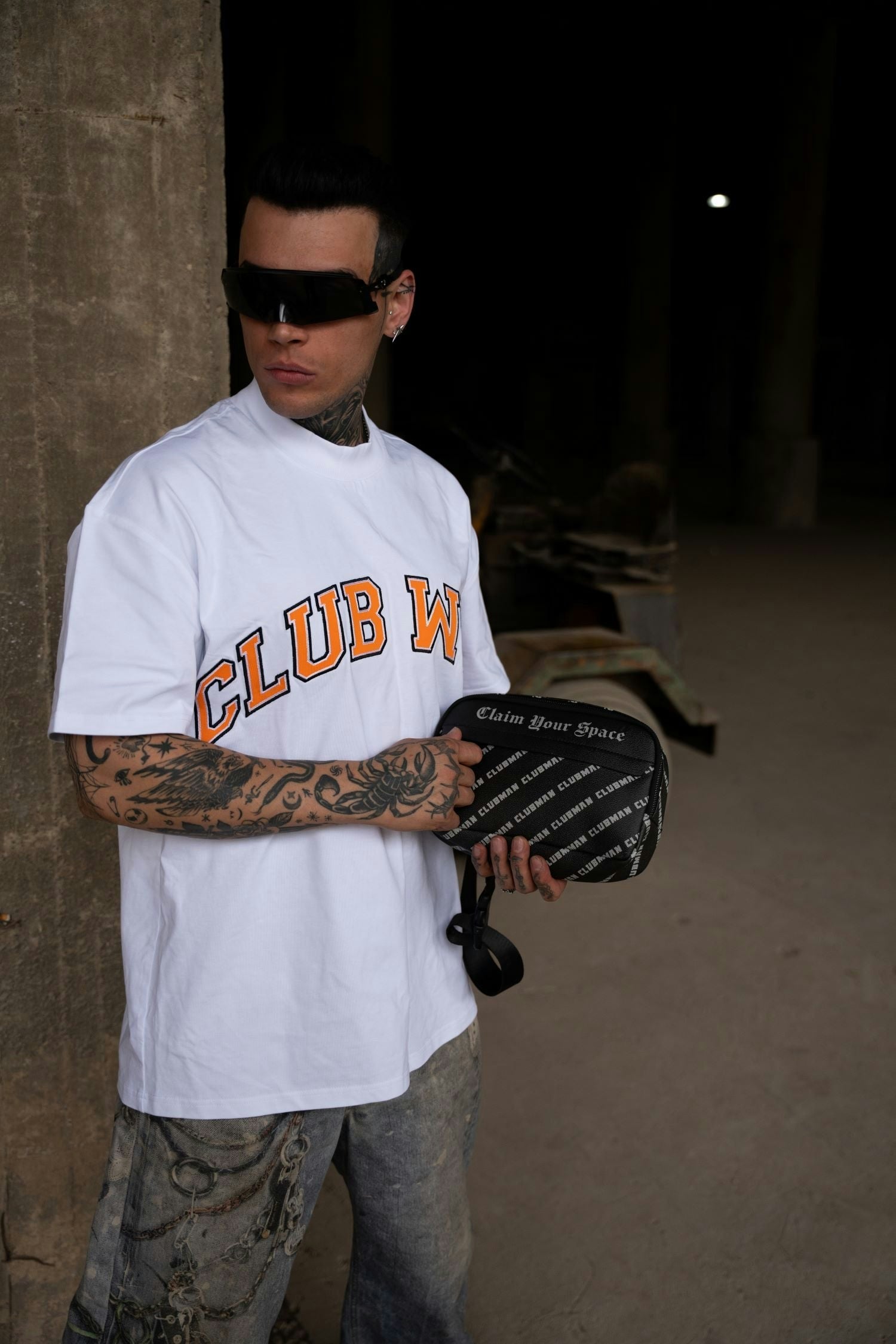 Clubman "ICON" Tee – White/Black