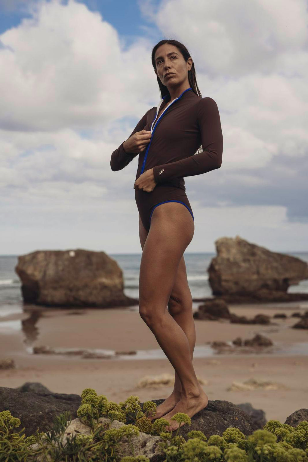 Rash Guard With Zip ― Coffee / Blue