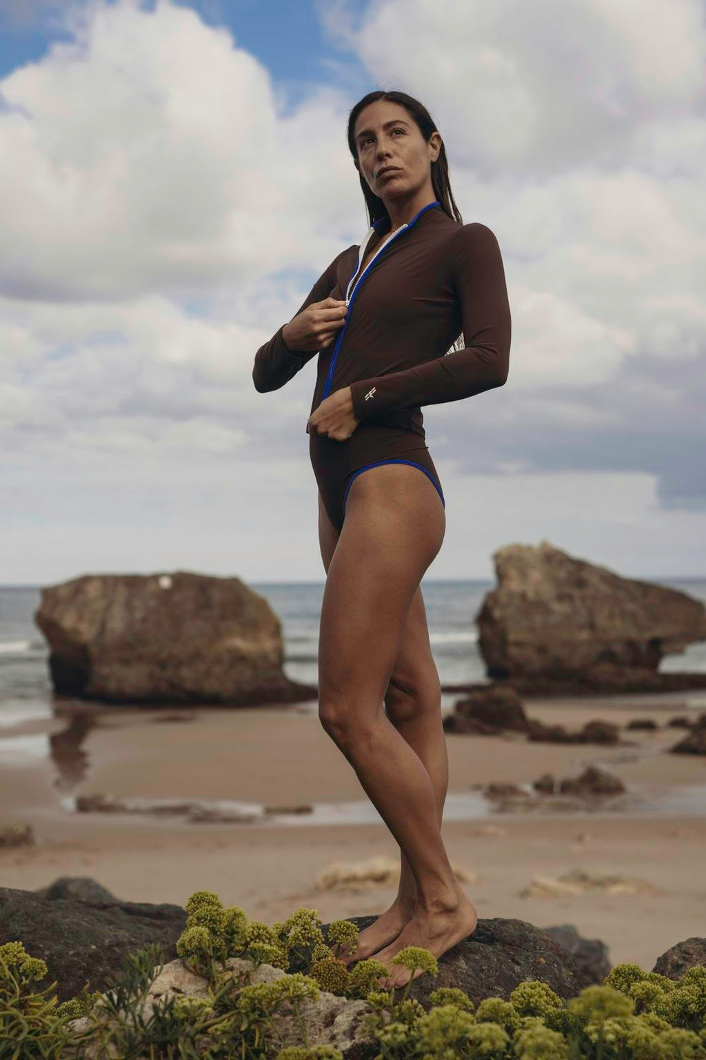 Rash Guard With Zip ― Coffee / Blue