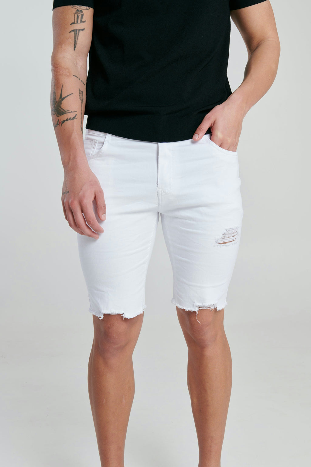 Camber Short ( Distressed Hem )