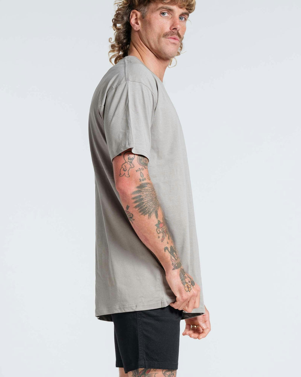 Vacant Tee