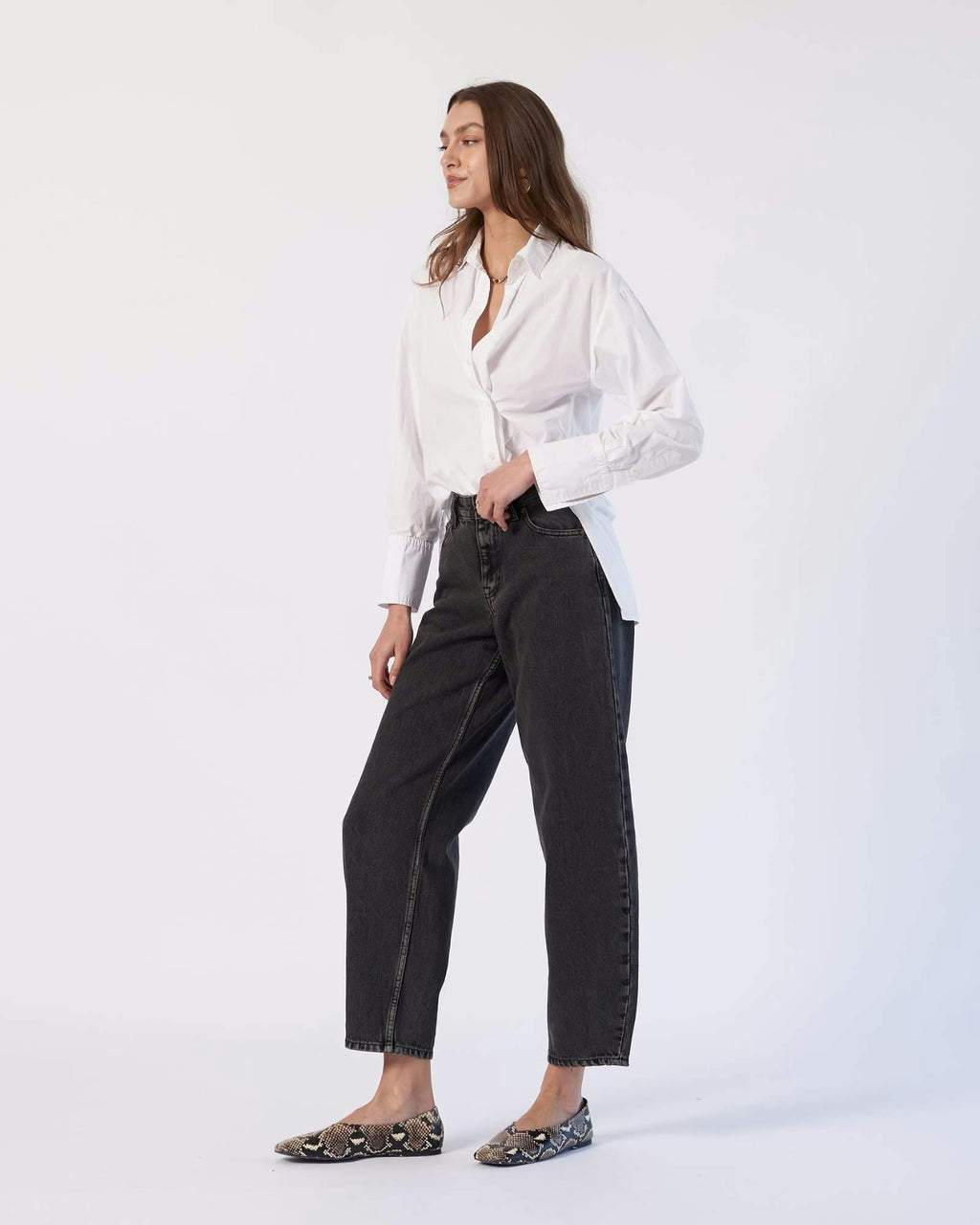 Nanci Barrel Jeans - Aged Black