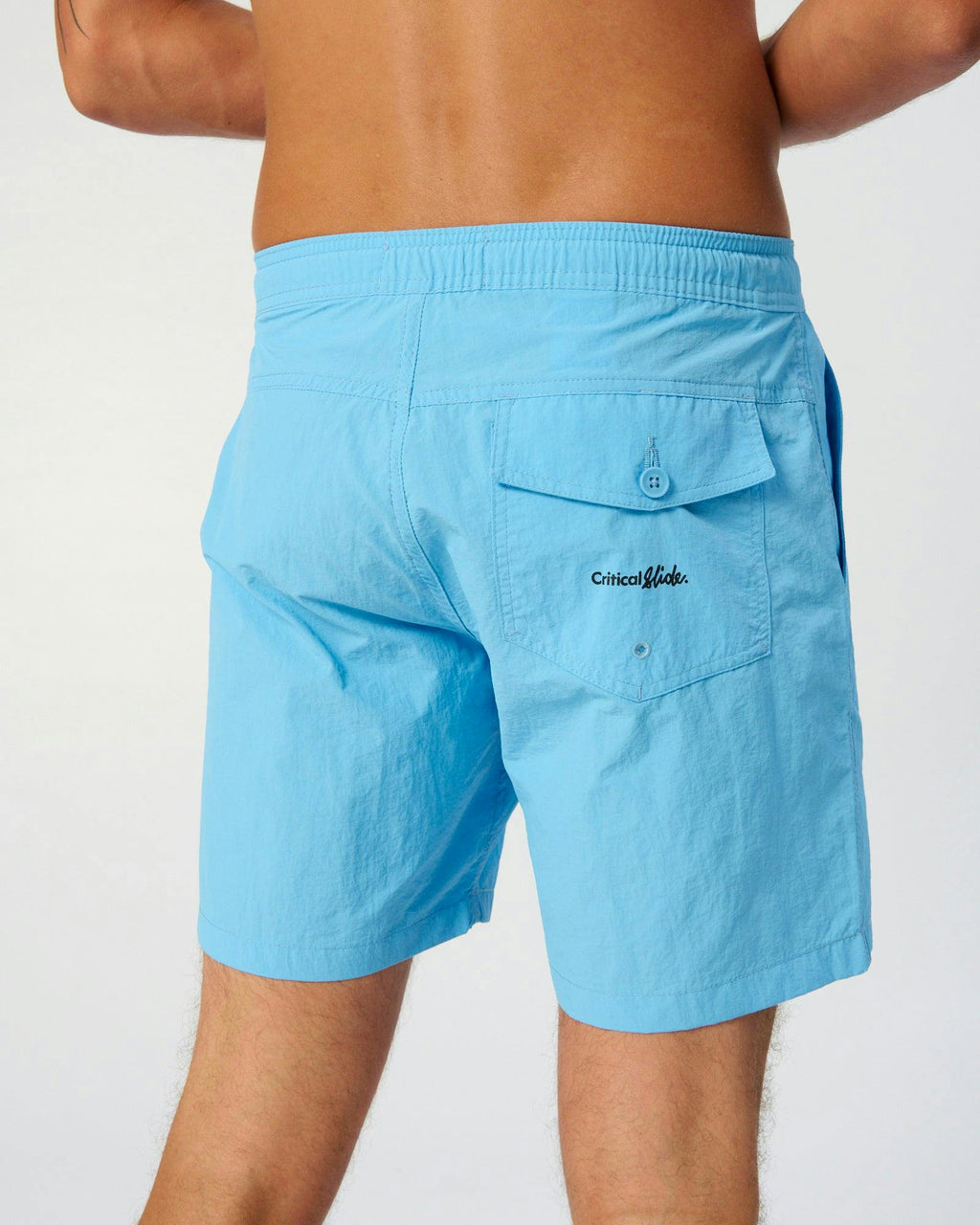 Nucleus 16" Trunk - Powder Blue