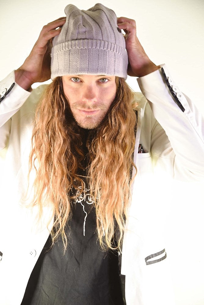 The Blend Beanie – Grey Ribbed Knit Lightweight Beanie