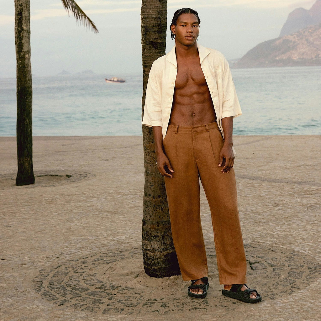 VEJA Arpoador Suede Sandal in Black