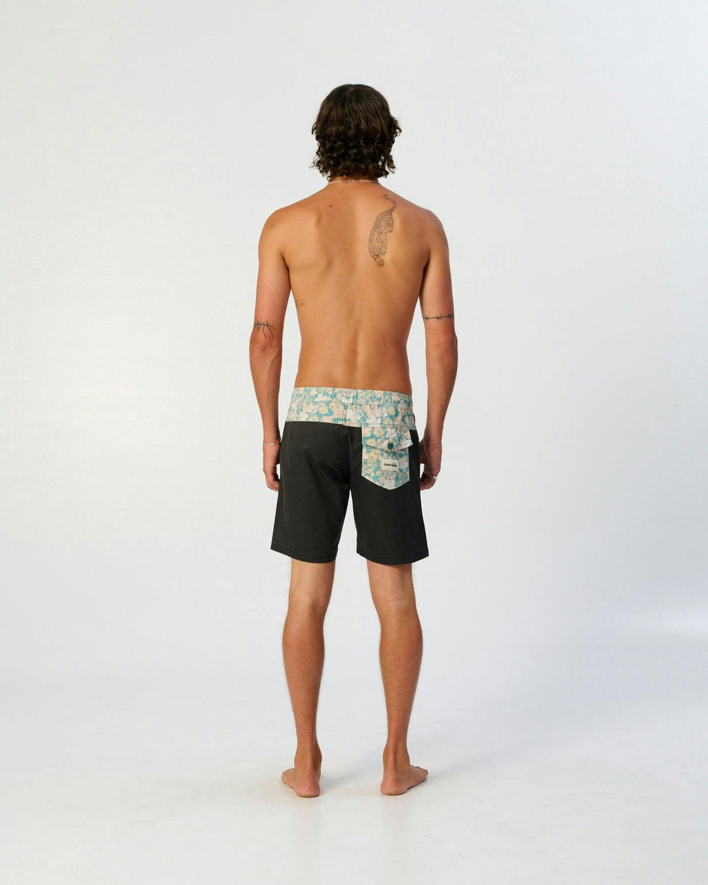 Plain Jane Astro 16" Trunk - Black