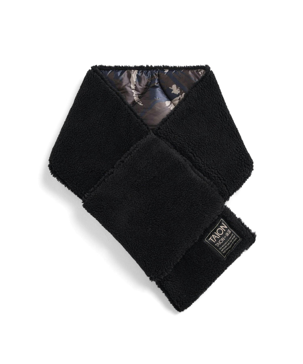 Taion Military Reversible Down Scarf in Paint Camo