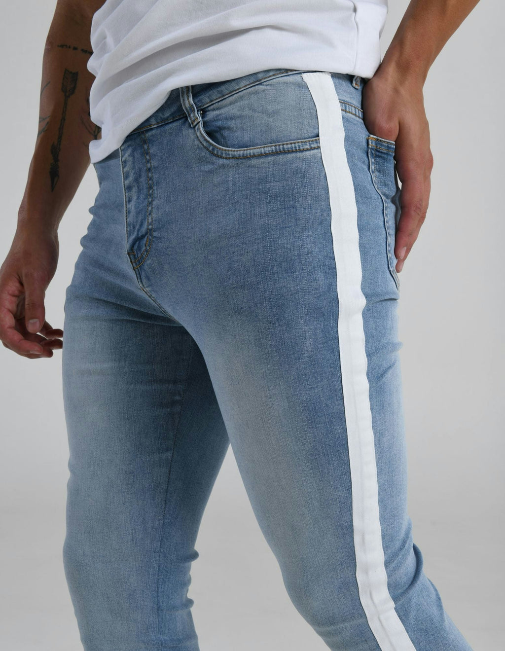 MAYFAIR (White-Striped)