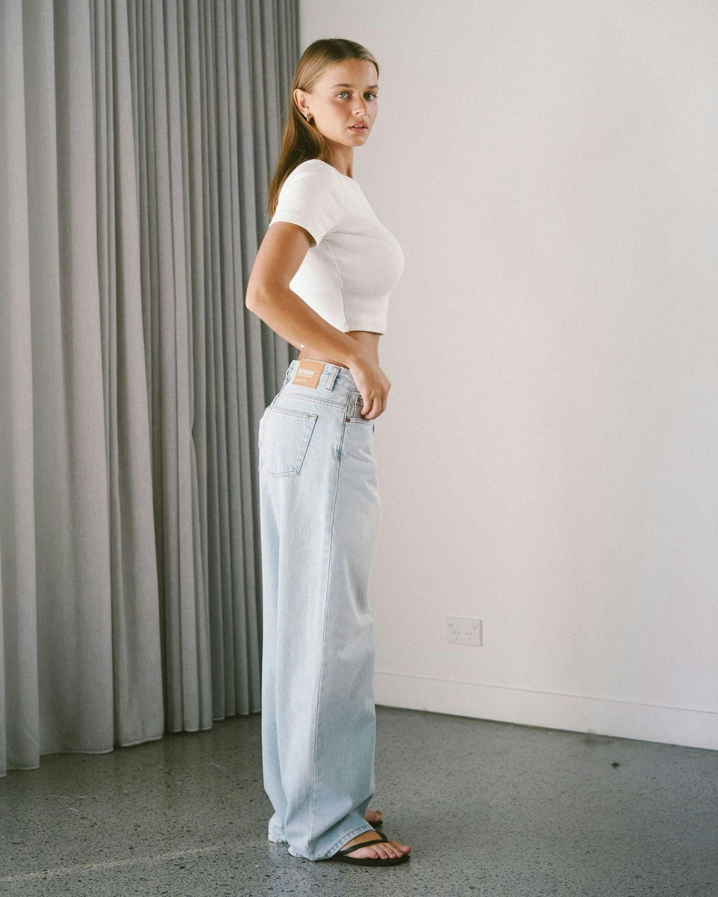 Hill Low Relaxed Jeans - Stream Light Fade