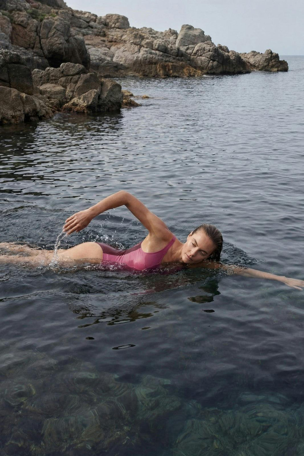 Liberty Racerback Swimsuit High Cut ― Red / Pink